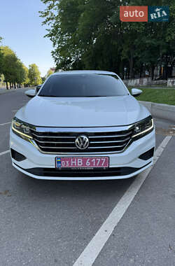 Седан Volkswagen Passat 2020 в Кривом Роге
