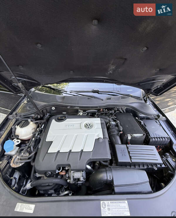 Седан Volkswagen Passat 2008 в Виноградові