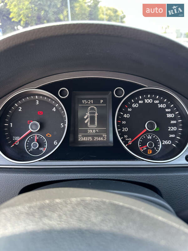 Универсал Volkswagen Passat 2011 в Черкассах