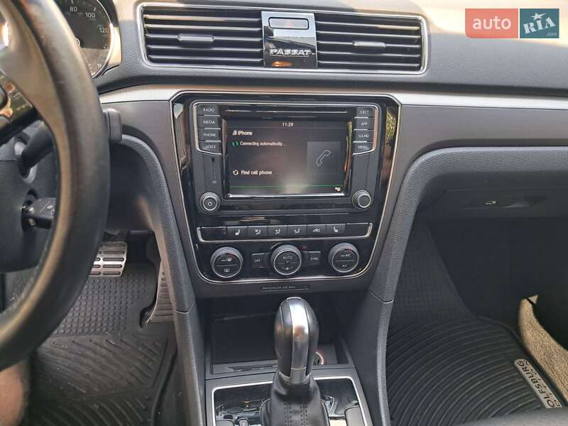 Седан Volkswagen Passat 2017 в Ржищеве фото 3 Седан Volkswagen Passat 2017 в Ржищеве