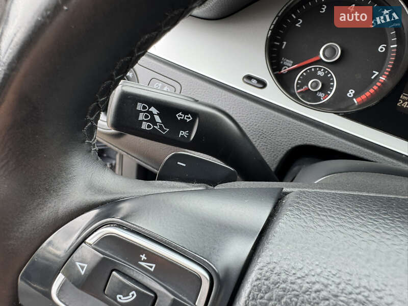 Универсал Volkswagen Passat 2009 в Луцке