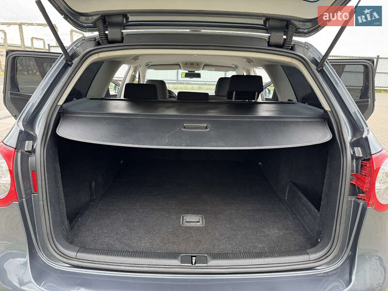 Универсал Volkswagen Passat 2009 в Луцке