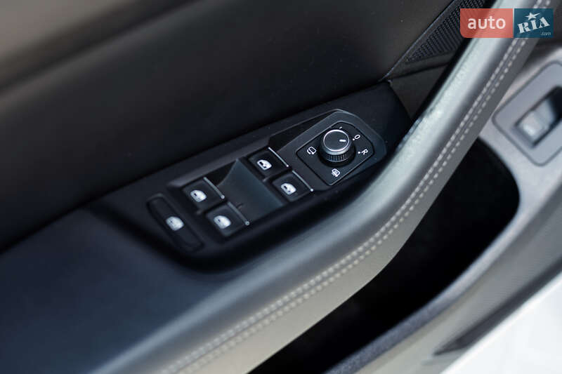 Універсал Volkswagen Passat 2019 в Києві