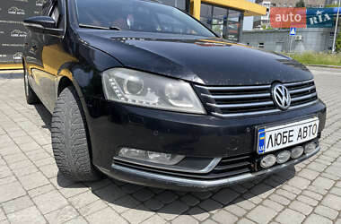 Універсал Volkswagen Passat 2011 в 