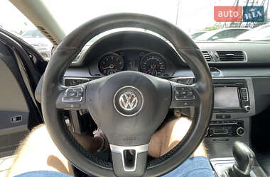 Універсал Volkswagen Passat 2011 в 