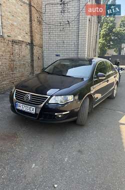 Седан Volkswagen Passat 2005 в Кропивницком