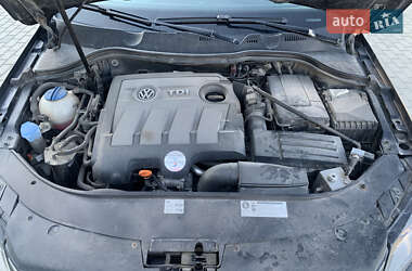Универсал Volkswagen Passat 2012 в Тернополе