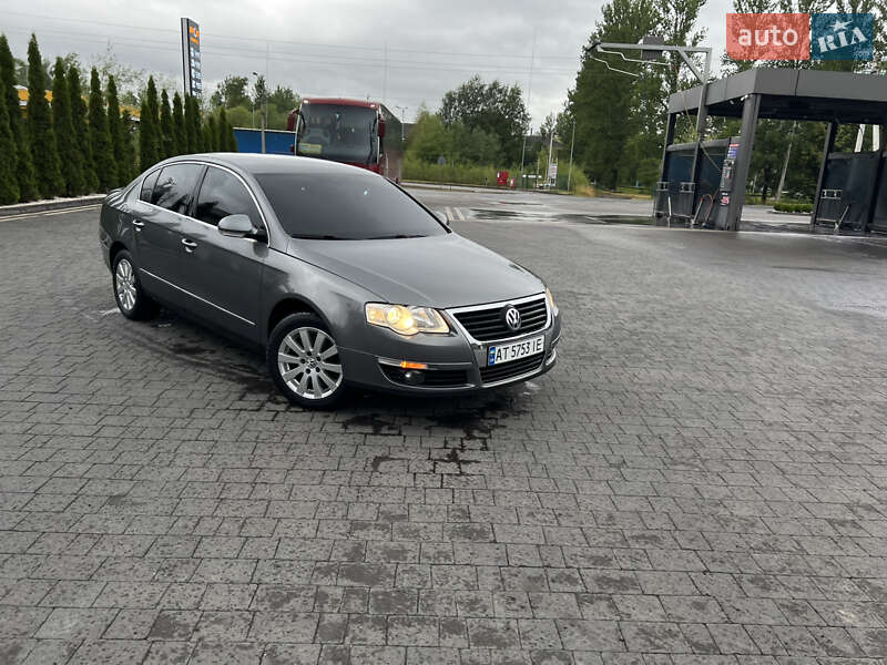 Седан Volkswagen Passat 2005 в Надворной фото Седан Volkswagen Passat 2005 в Надворной