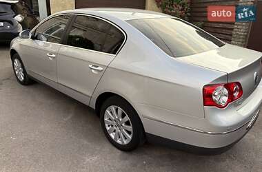Седан Volkswagen Passat 2008 в 