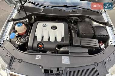 Седан Volkswagen Passat 2008 в 