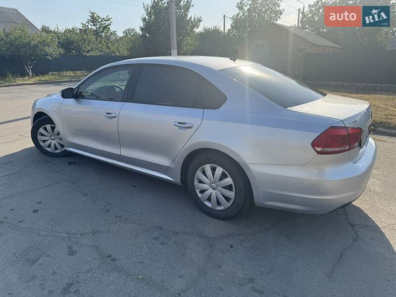 Седан Volkswagen Passat 2013 в Первомайске