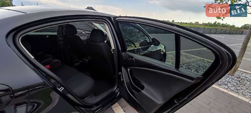 Седан Volkswagen Passat 2008 в Мукачевому