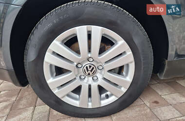 Седан Volkswagen Passat 2001 в 
