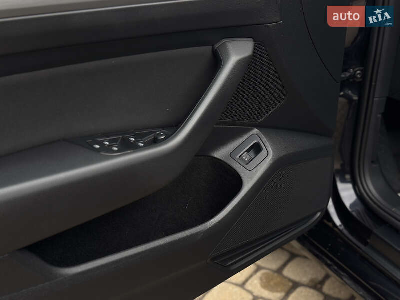 Универсал Volkswagen Passat 2017 в Мукачево