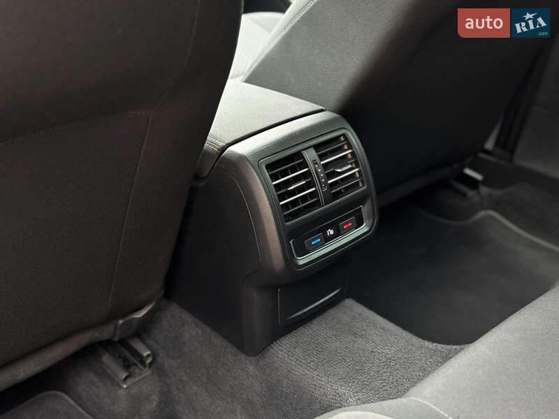 Универсал Volkswagen Passat 2017 в Мукачево