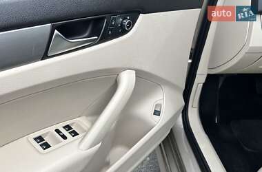 Седан Volkswagen Passat 2014 в 
