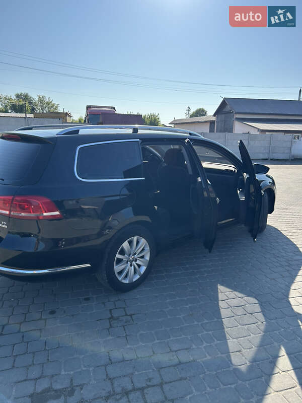 Универсал Volkswagen Passat 2011 в Хмельницком