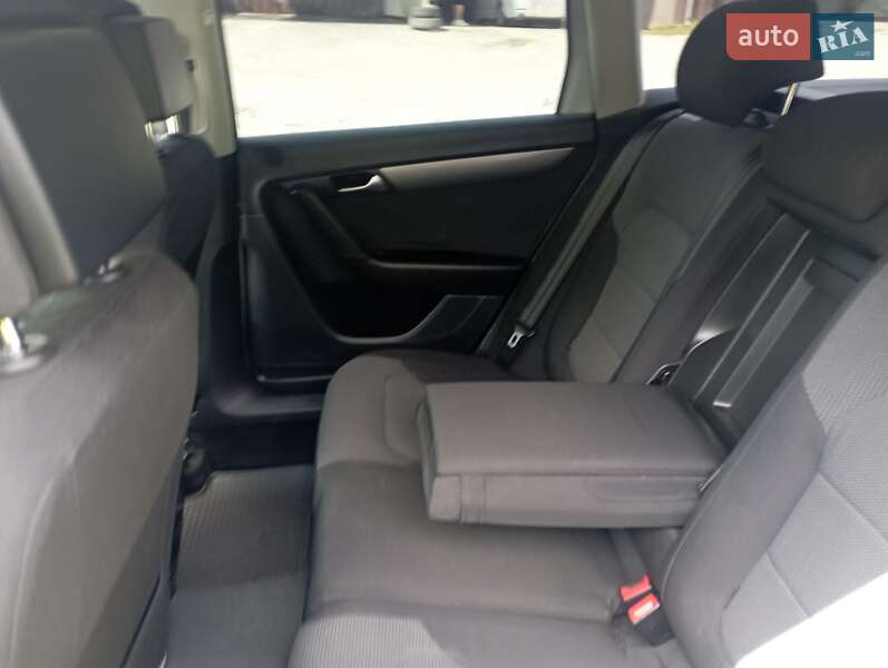 Универсал Volkswagen Passat 2014 в Изяславе фото 22 Универсал Volkswagen Passat 2014 в Изяславе
