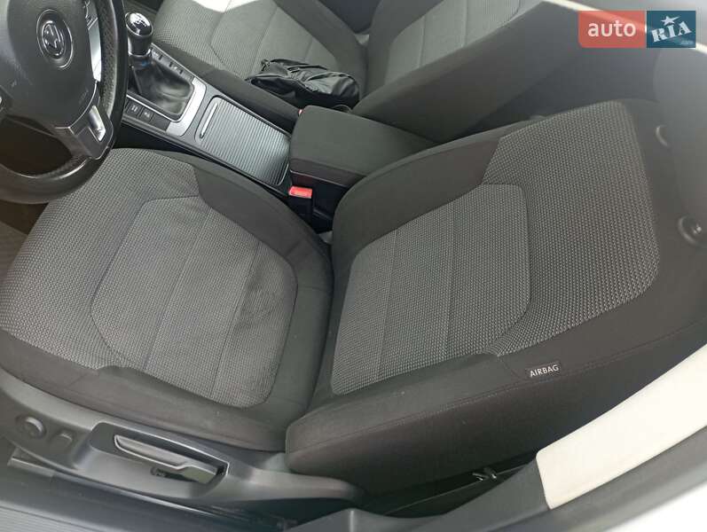 Универсал Volkswagen Passat 2014 в Изяславе фото 16 Универсал Volkswagen Passat 2014 в Изяславе