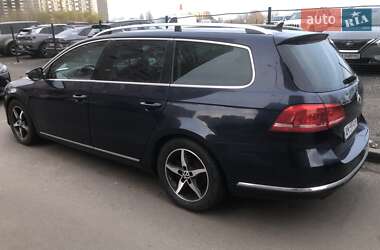 Универсал Volkswagen Passat 2011 в 