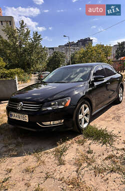 Универсал Volkswagen Passat 2015 в Киеве