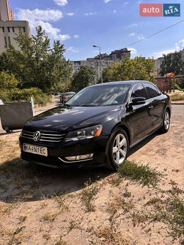 Універсал Volkswagen Passat 2015 в Києві