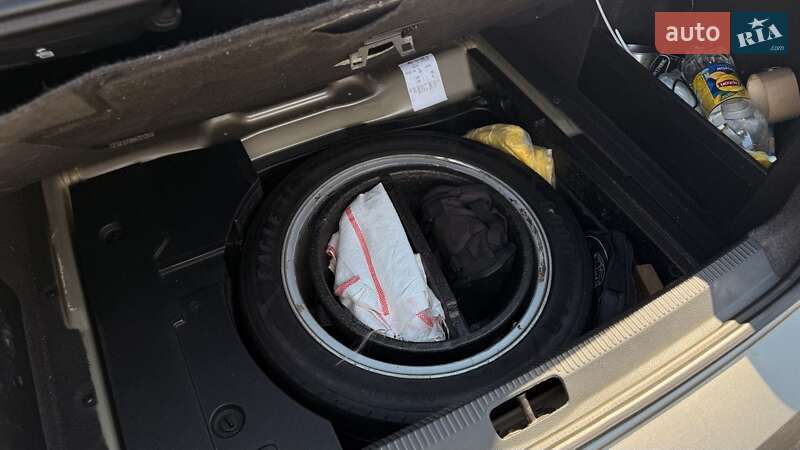Седан Volkswagen Passat 2013 в Броварах