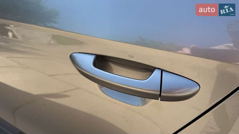Седан Volkswagen Passat 2013 в Броварах