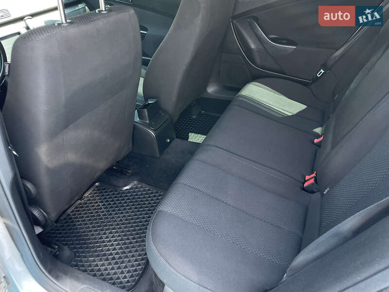 Универсал Volkswagen Passat 2010 в Одессе