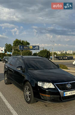 Универсал Volkswagen Passat 2008 в Киеве