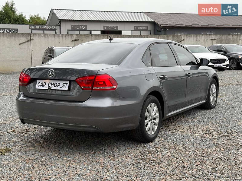 Седан Volkswagen Passat 2012 в Стрые