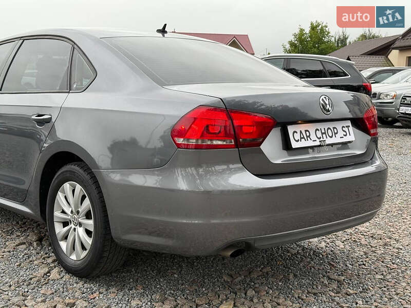 Седан Volkswagen Passat 2012 в Стрые
