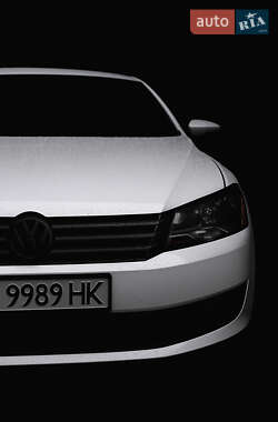 Седан Volkswagen Passat 2013 в Кременчуге