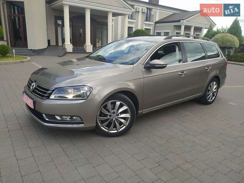 Универсал Volkswagen Passat 2012 в Стрые