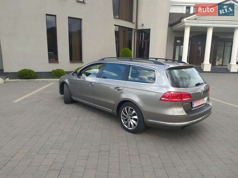 Универсал Volkswagen Passat 2012 в Стрые