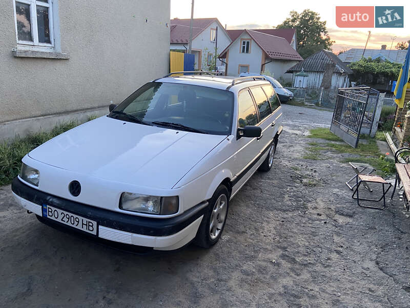 Volkswagen Passat 1993