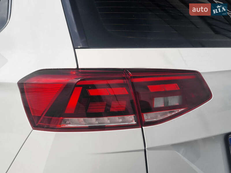 Универсал Volkswagen Passat 2019 в Петропавловской Борщаговке