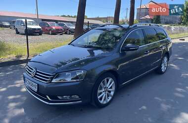 Универсал Volkswagen Passat 2011 в Луцке