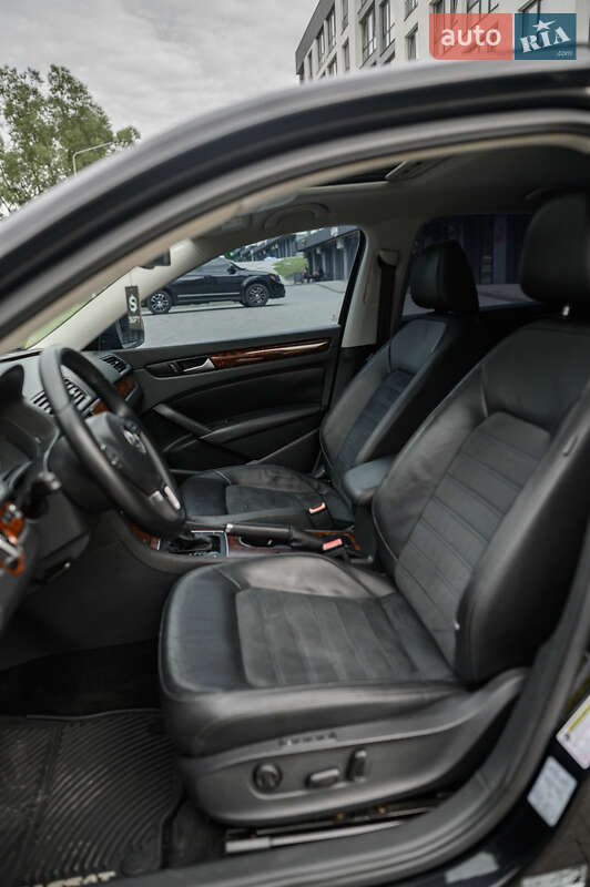 Седан Volkswagen Passat 2013 в Новояворовске