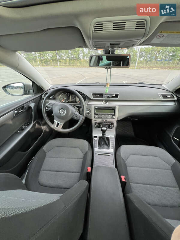 Универсал Volkswagen Passat 2011 в Днепре