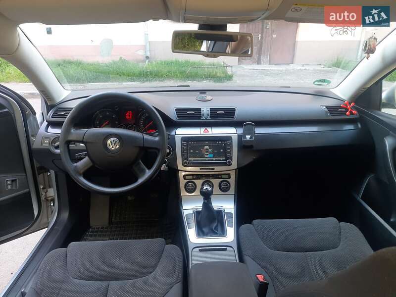 Универсал Volkswagen Passat 2006 в Стрые