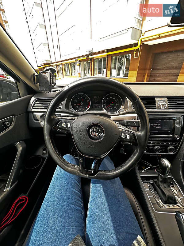 Седан Volkswagen Passat 2017 в Ивано-Франковске фото 8 Седан Volkswagen Passat 2017 в Ивано-Франковске