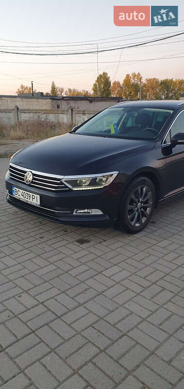 Универсал Volkswagen Passat 2017 в Запорожье