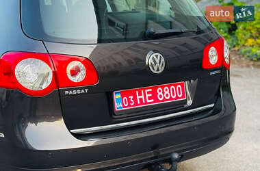 Універсал Volkswagen Passat 2010 в 