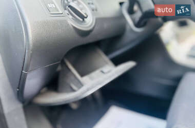 Універсал Volkswagen Passat 2010 в 