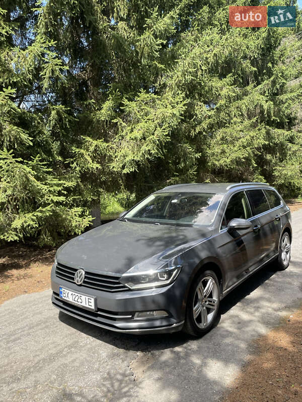 Універсал Volkswagen Passat 2015 в Любарі