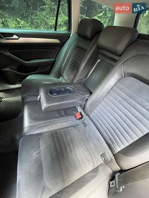 Універсал Volkswagen Passat 2015 в Любарі