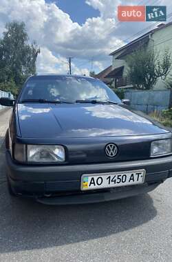 Універсал Volkswagen Passat 1989 в Ужгороді