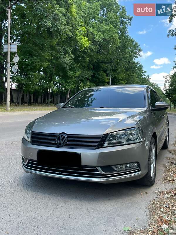 Volkswagen Passat 2011