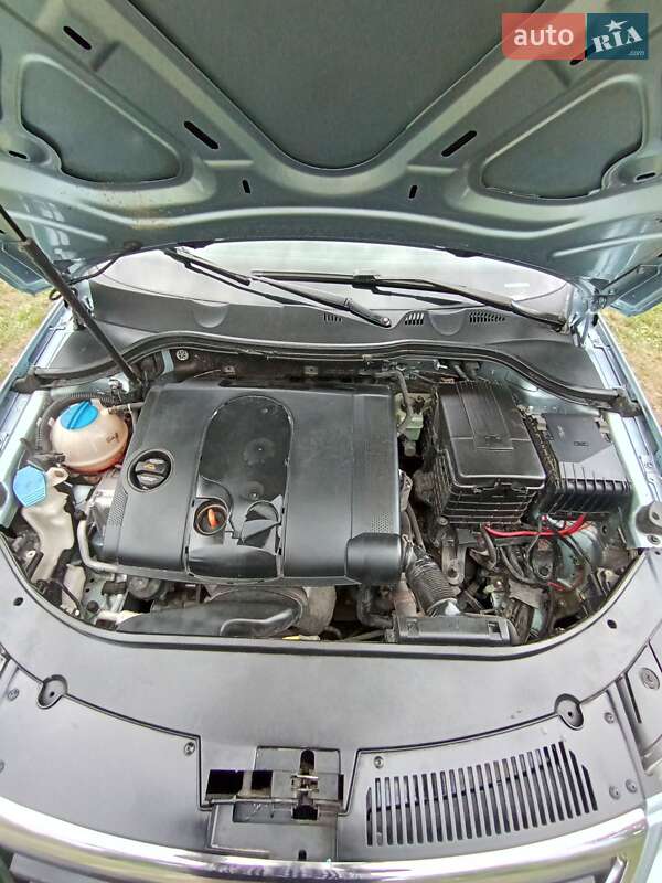 Седан Volkswagen Passat 2006 в Ивано-Франковске